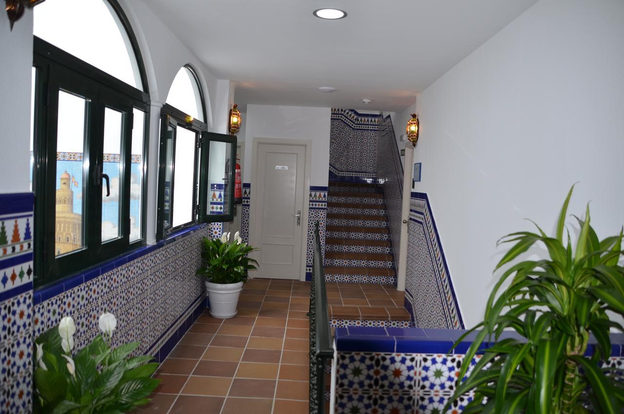 Hotel Dona Lina Sevilha Exterior foto
